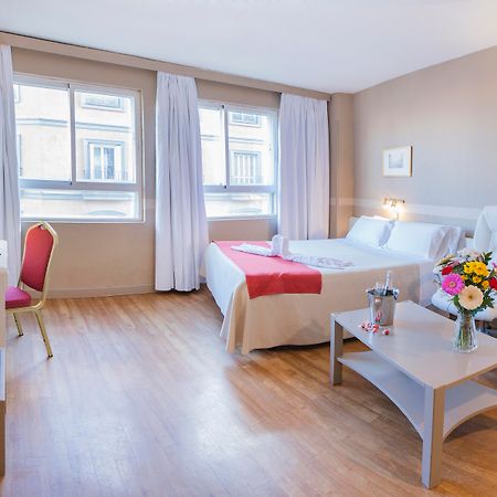 อพาร์ตโฮเทล ตริบูนัล Aparthotel มาดริด ภายนอก รูปภาพ