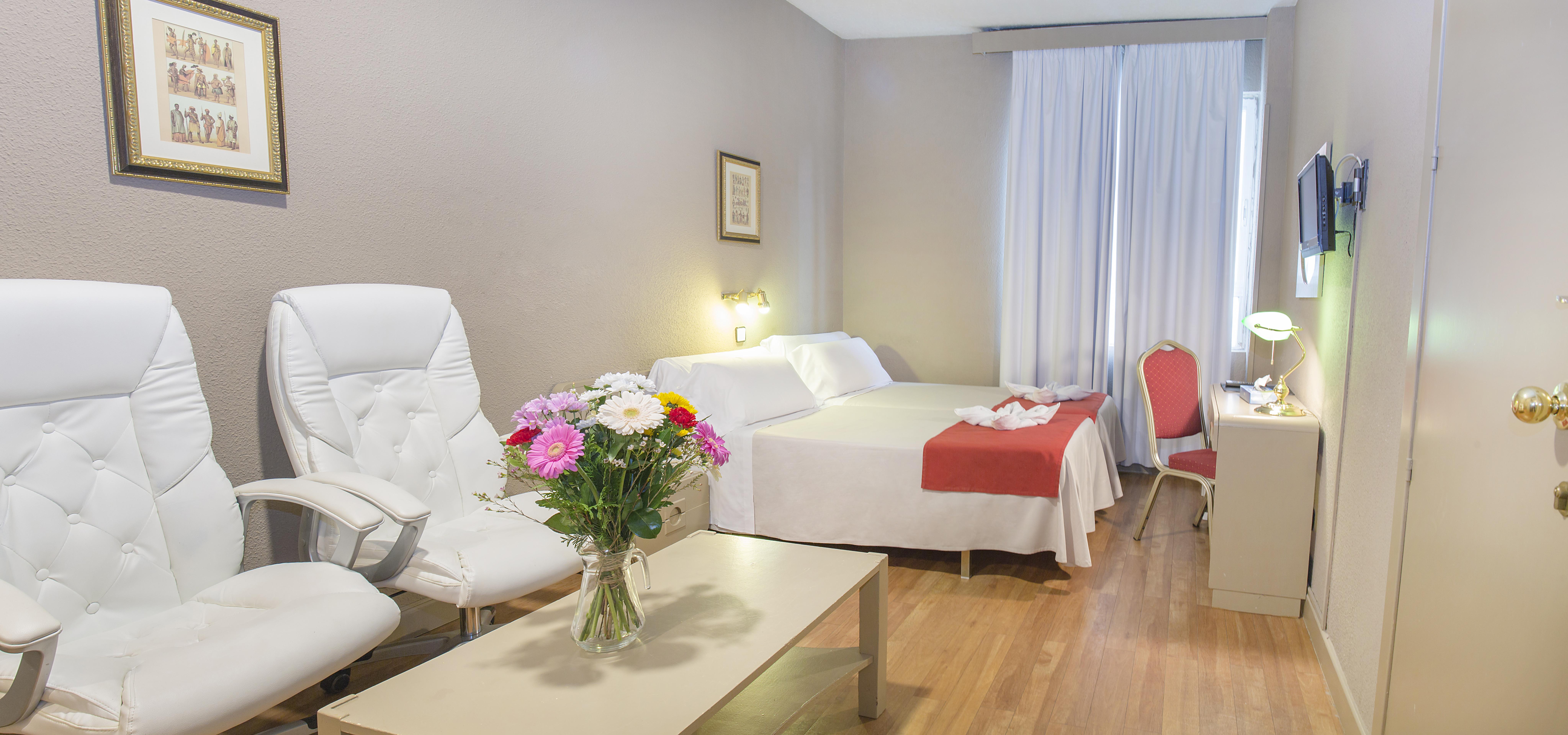 อพาร์ตโฮเทล ตริบูนัล Aparthotel มาดริด ภายนอก รูปภาพ