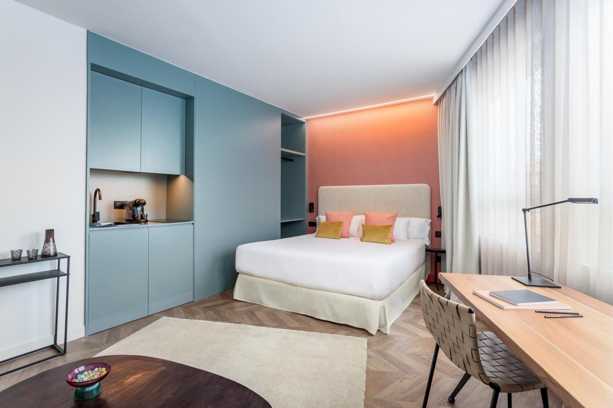 อพาร์ตโฮเทล ตริบูนัล Aparthotel มาดริด ภายนอก รูปภาพ