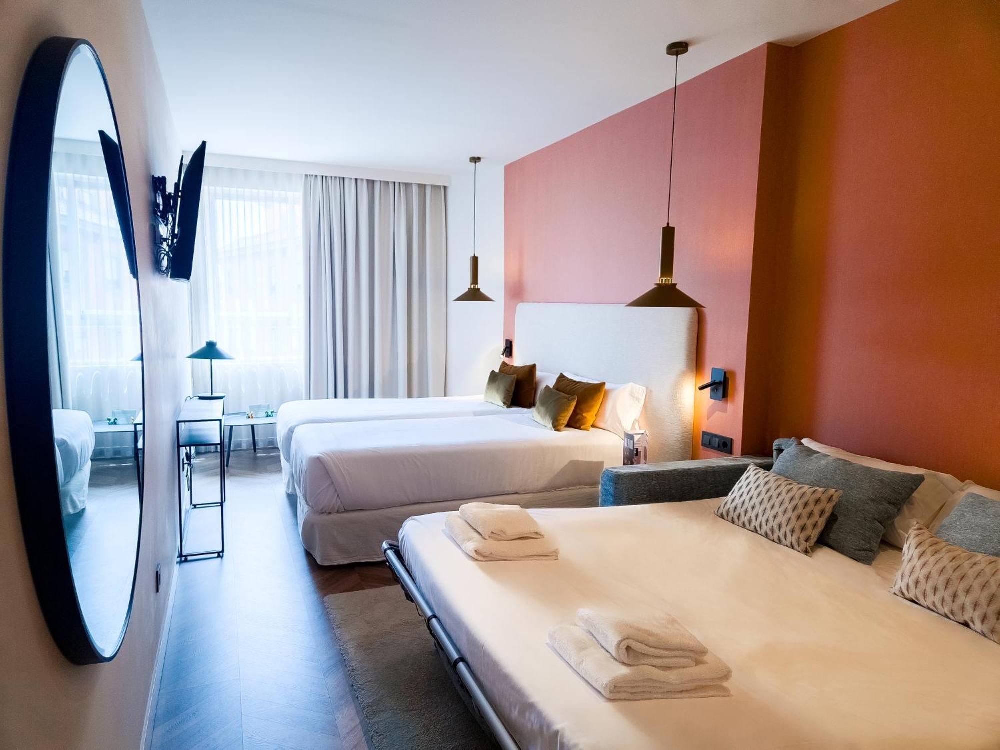 อพาร์ตโฮเทล ตริบูนัล Aparthotel มาดริด ภายนอก รูปภาพ