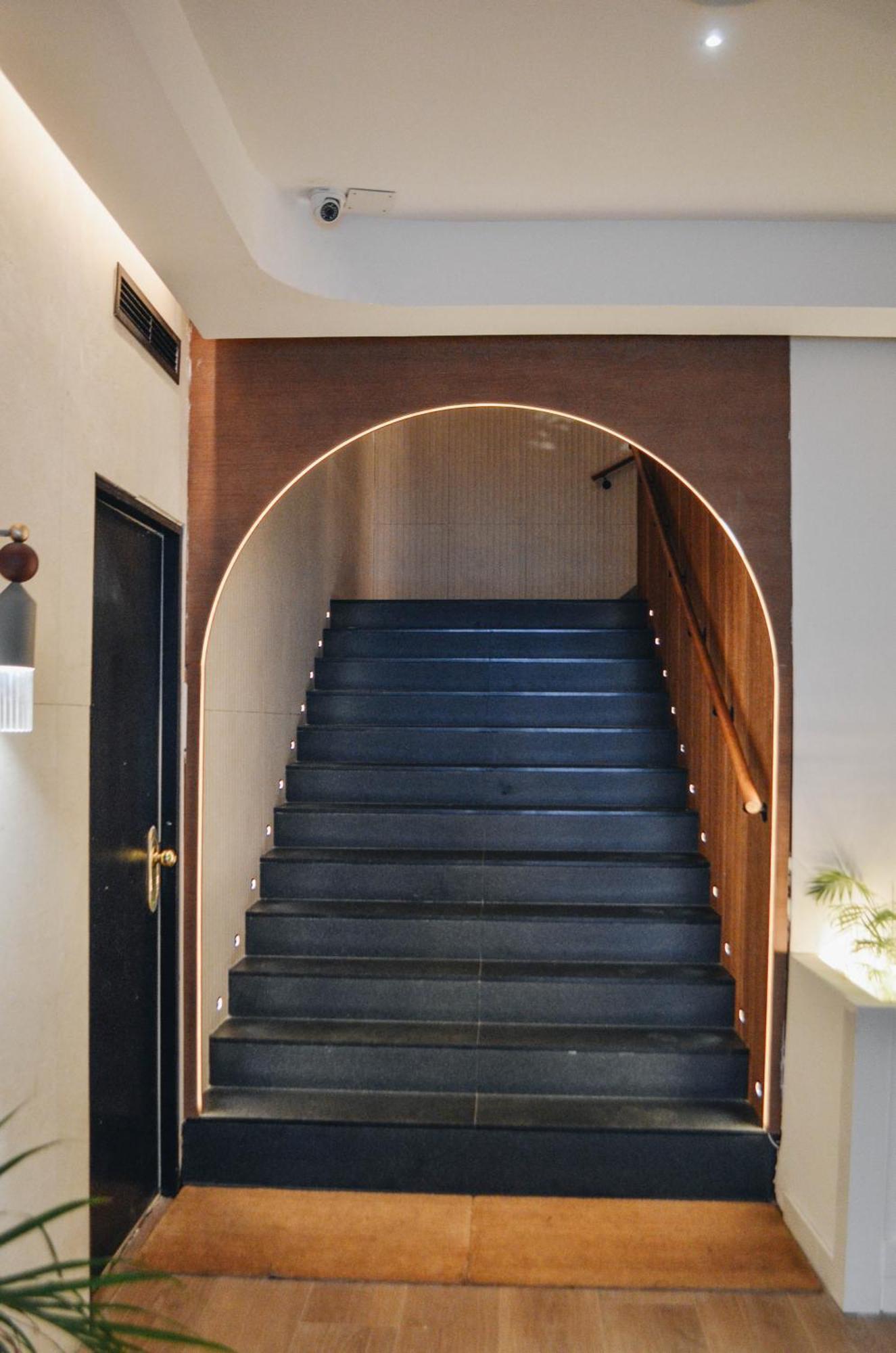อพาร์ตโฮเทล ตริบูนัล Aparthotel มาดริด ภายนอก รูปภาพ